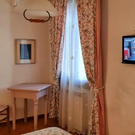 Il Casolare イン 5*